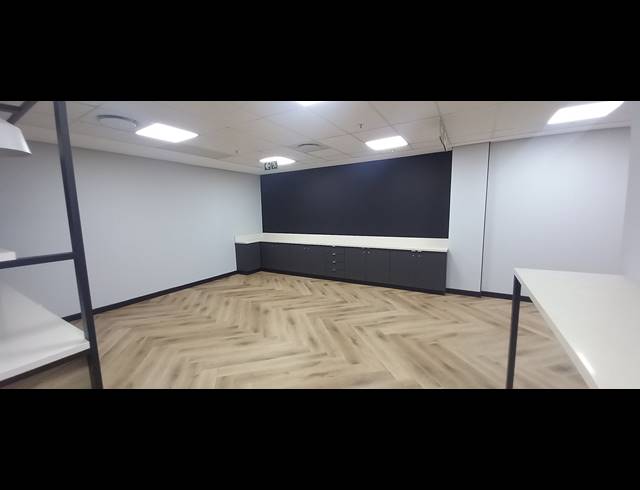 301M² OFFICE TO LET IN RIVONIA